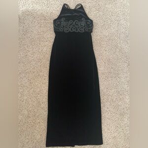 Pre loved vintage evening gown by Be smart, black size 11/12